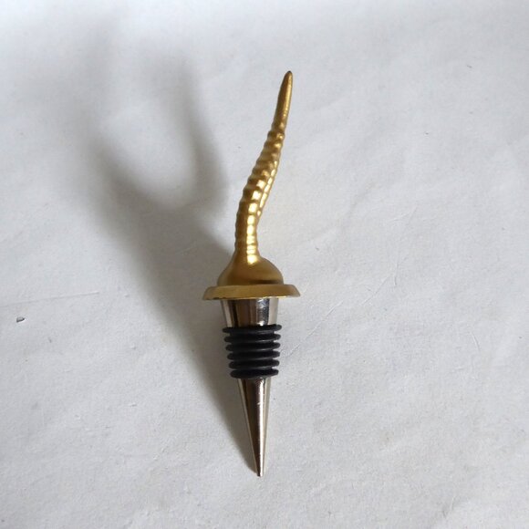 NEW BRASS ANTELOPE DEER HORN WINE BOTTLE STOPPER GOTHIC ODDITY - Picture 2 of 5